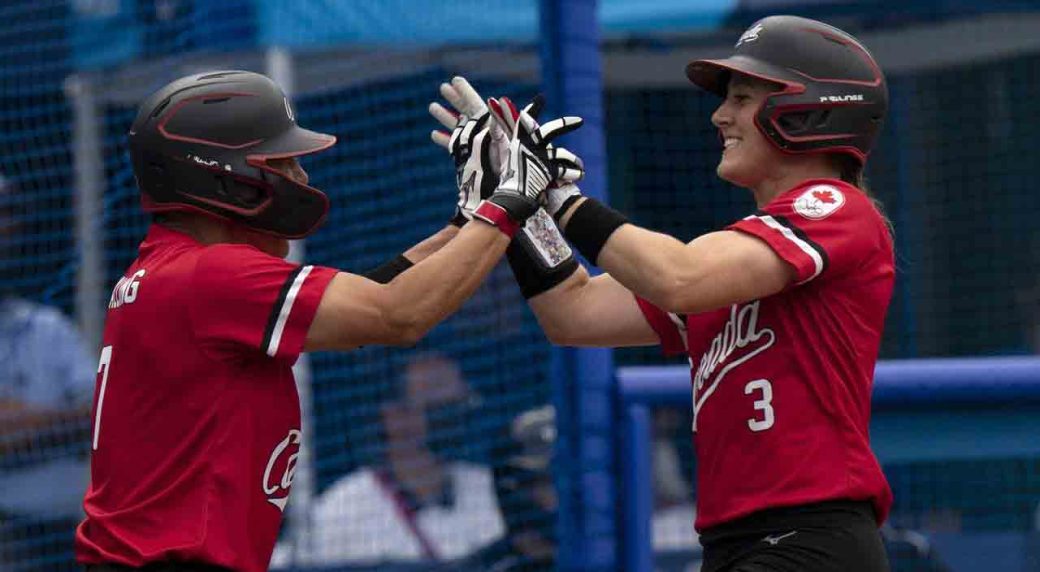 Canadian women reach final four in Softball World Cup