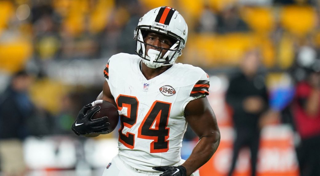 Browns RB Nick Chubb back at practice for first time since season-ending knee injury