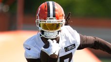 Browns&#8217; D&#8217;Onta Foreman out of hospital, with team after hard hit to head