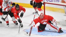 Scout&#8217;s Analysis: Canada&#8217;s captain, goalie among early standouts at Hlinka Gretzky Cup