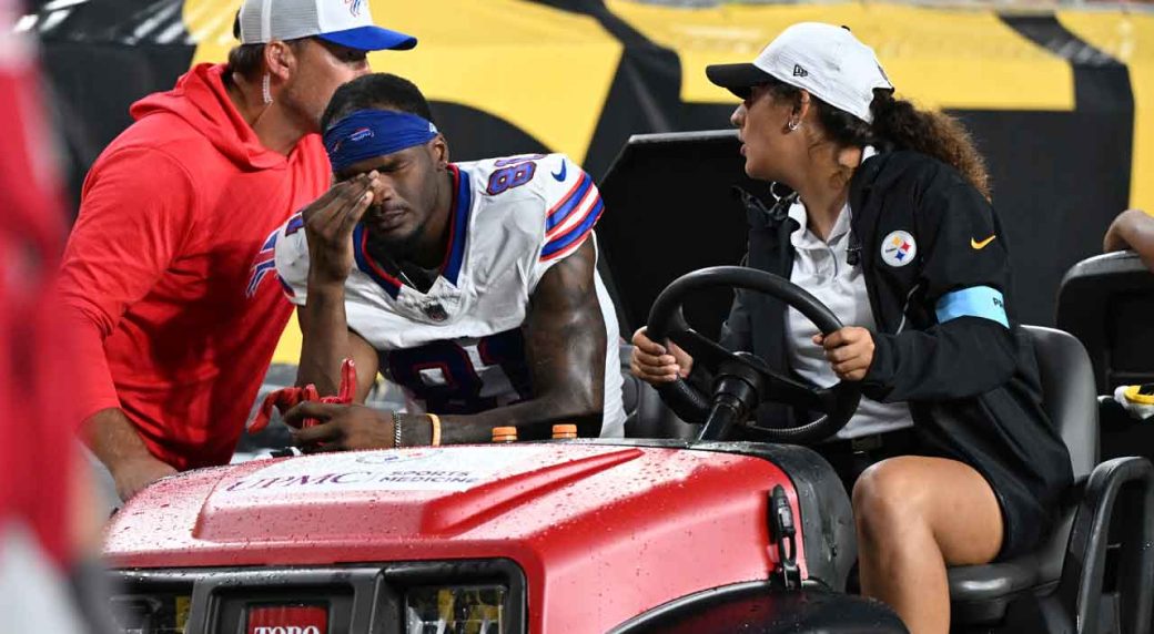 Report: Bills receiver Valdez-Scantling suffered neck sprain vs. Steelers