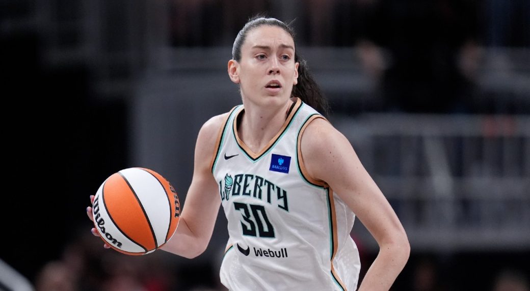 Breanna Stewart scores 27 points as Liberty cruise past Sparks