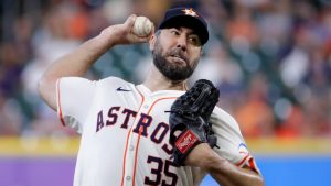 Houston Astros starting pitcher Justin Verlander. (Michael Wyke/AP)