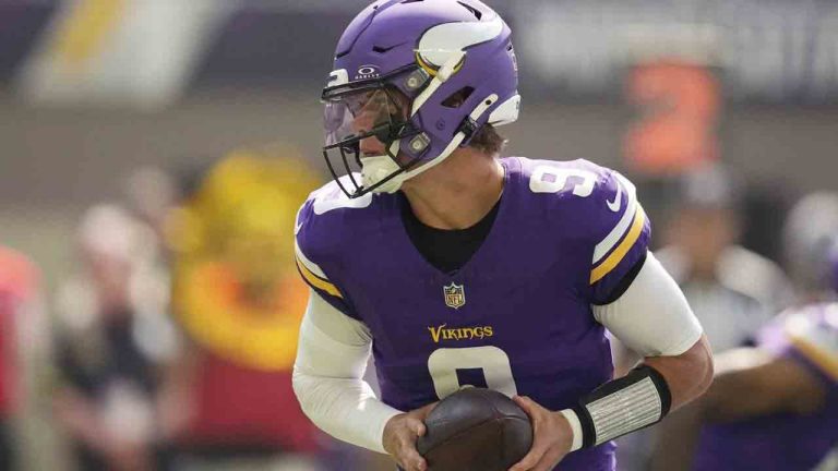 Minnesota Vikings quarterback J.J. McCarthy (9) looks to hand off during the first half of an NFL football game against the Las Vegas Raiders, Saturday, Aug. 10, 2024, in Minneapolis. (Charlie Neibergall/AP)