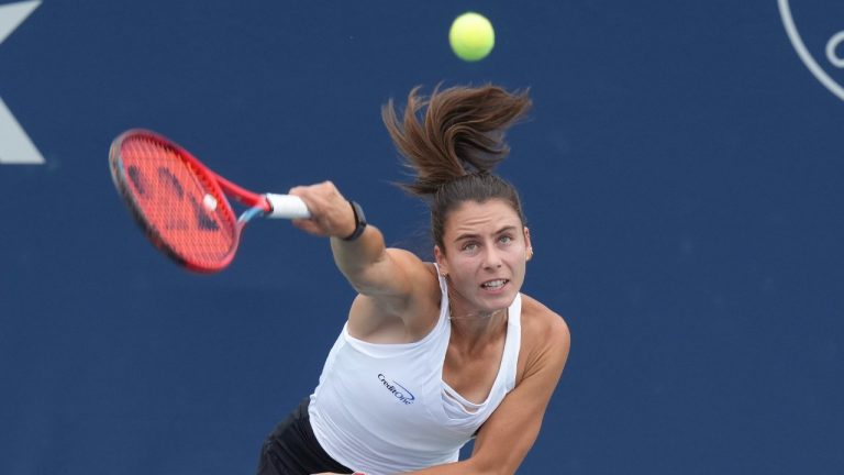 Emma Navarro serves to Marta Kostyuk at the National Bank Open in Toronto on Friday August 9, 2024. (Chris Young/CP)