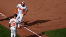 Anthony Santander&#8217;s walk-off shot lifts Orioles to win over Giants