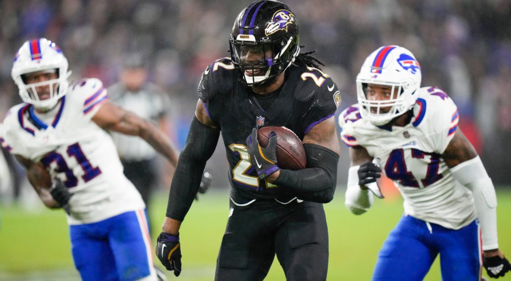 Henry runs for 199 yards, Jackson has three TDs as Ravens rout previously unbeaten Bills