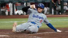 Ohtani steals three bases to reach 46 as Dodgers take 3 of 4 from Diamondbacks