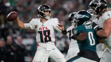 Cousins leads dramatic final drive as Falcons stun Eagles