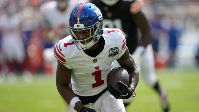 New York Giants wide receiver Malik Nabers (1) runs against the Cleveland Browns during the first half of an NFL football game, Sunday, Sept. 22, 2024 in Cleveland. (AP Photo/Sue Ogrocki)