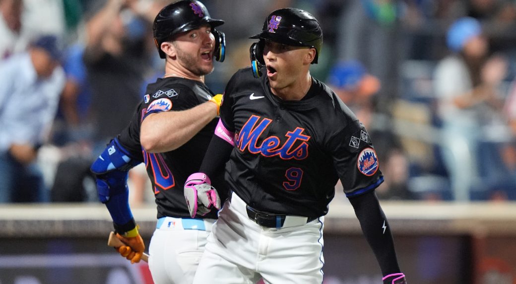 Mets score 10 runs in third straight game, delay Phillies’ playoff clinch with win