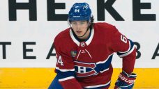 Canadiens&#8217; David Reinbacher to miss 5-6 months after knee surgery