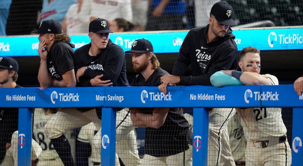 Twins pushed to brink of elimination after extra-innings loss to Marlins