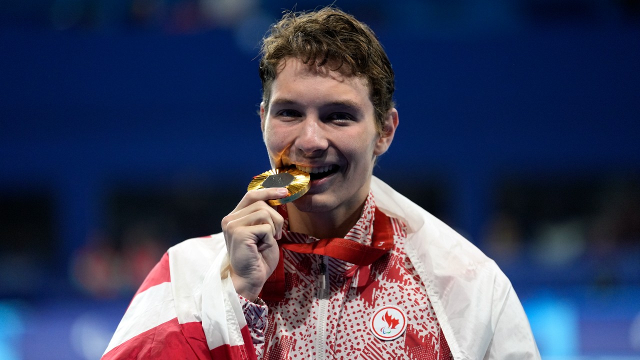 sportsnet.ca - Jonathan Brazeau - Bennett, Hennessy named Canada's flag-bearers for Paralympic closing ceremonies in Paris