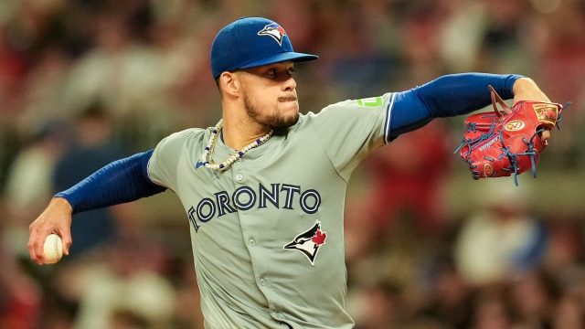 Horwitz homers twice as Blue Jays knock Braves out of wild-card spot