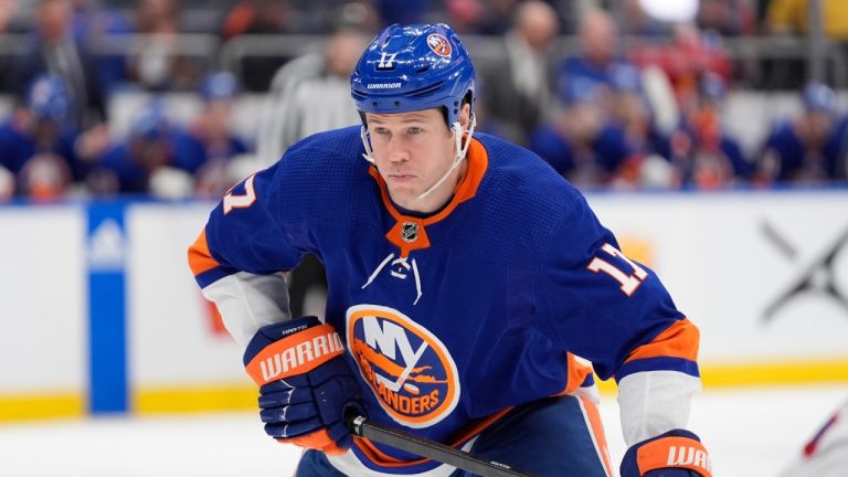 New York Islanders' Matt Martin (17) during the second period of an NHL hockey game against the New York Rangers Tuesday, April 9, 2024, in Elmont, N.Y. (Frank Franklin II/AP)