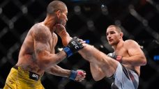 Alex Pereira bringing in Sean Strickland to help with final UFC 307 preparation