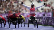 Canadian wheelchair racer Austin Smeenk wins Paralympic gold medal