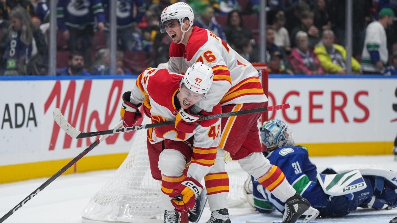 Flames turn in gutsy performance to stun Canucks with comeback