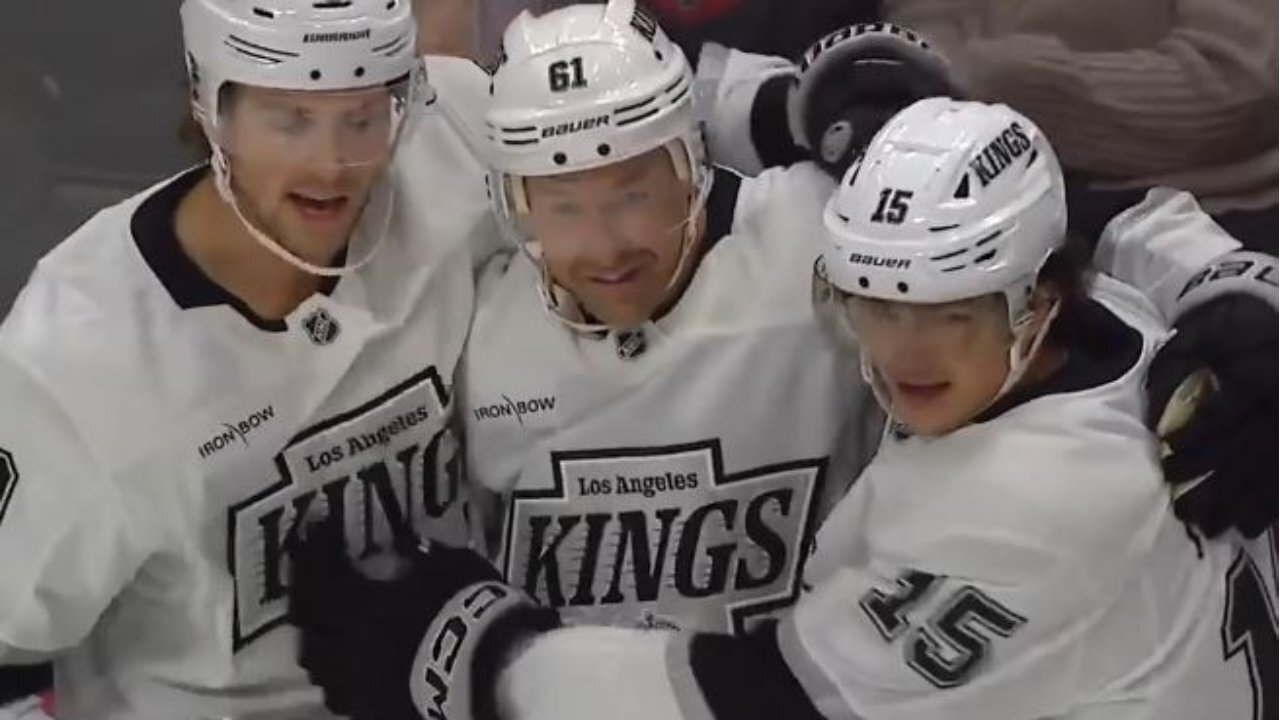 Kings’ Fiala and Lewis strike twice in less than a minute vs. Senators