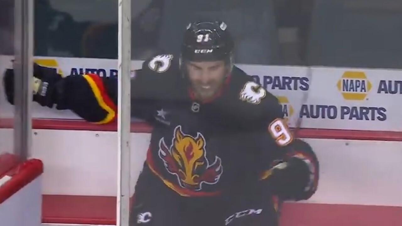 Flames’ Kadri furious with slashing penalty call