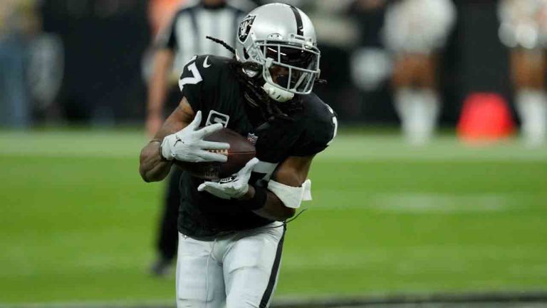 Las Vegas Raiders wide receiver Davante Adams (17) plays against the New York Giants during an NFL football game, Thursday, Nov. 9, 2023, in Las Vegas. (John Locher/AP)