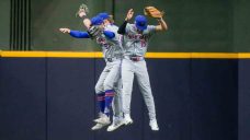 Mets continue wild ride with win over Brewers in playoff opener