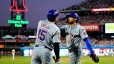 Mets use another October rally to top Phillies in Game 1 of NLDS