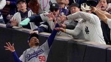 Yankees fans called for fan interference after grabbing Dodgers&#8217; Betts on fly ball