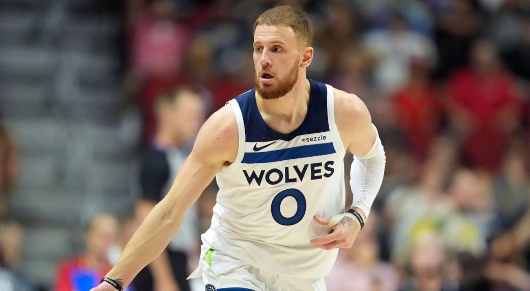 Timberwolves’ DiVincenzo argues with Knicks coaches during first game back in New York