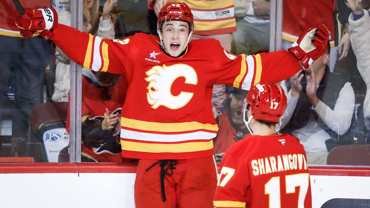 Honzek’s stellar pre-season putting pressure on Flames: ‘He’s gonna make it hard on us’