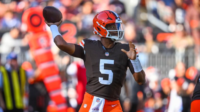 Cleveland Browns quarterback Jameis Winston (5) passes in the second half of an NFL football game against the Cincinnati Bengals, Sunday, Oct. 20, 2024, in Cleveland. (AP/David Richard)