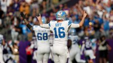 NFL Week 7 Roundup: Packers, Lions eke out wins on last-second FGs