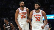 NBA Roundup: Karl-Anthony Towns scores 44, Knicks rally in second half to beat Heat