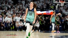 Liberty&#8217;s Sabrina Ionescu stuns fans with epic game-winner