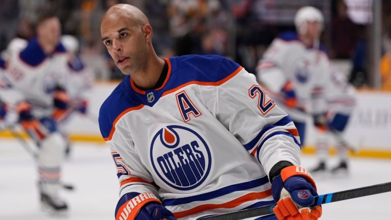 Edmonton Oilers defenceman Darnell Nurse warms up for the team's NHL hockey game against the Nashville Predators, Thursday, Oct. 17, 2024, in Nashville, Tenn. (George Walker IV/AP Photo)