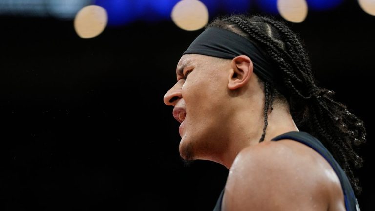 Orlando Magic forward Paolo Banchero reacts to his team falling behind the Chicago Bulls during the second half of an NBA basketball game Wednesday, Oct. 30, 2024, in Chicago. (Erin Hooley/AP Photo)