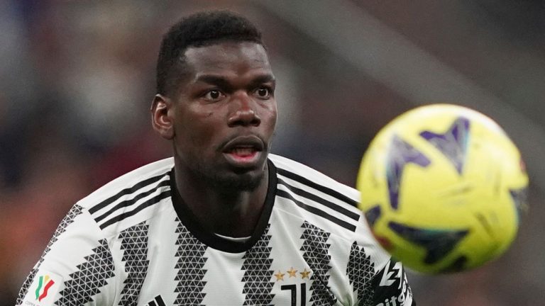  Juventus' Paul Pogba controls the ball during an Italian Cup soccer match between Internazionale and Juventus, at the Giuseppe Meazza San Siro Stadium, in Milan, Italy, April 26, 2023. (Spada/LaPresse via AP)