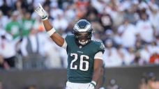 Jalen Hurts, Saquon Barkley help Eagles secure runaway win over Bengals