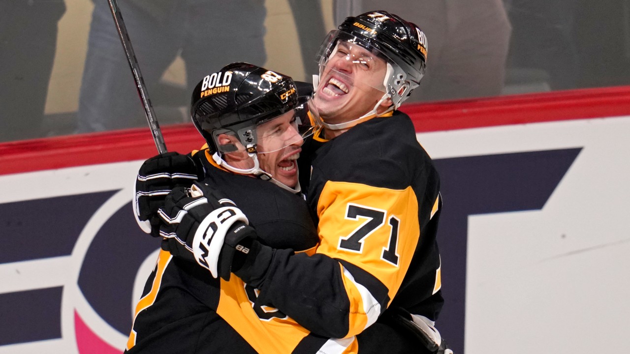 Penguins’ Sidney Crosby, Evgeni Malkin hit milestones in OT win over Sabres