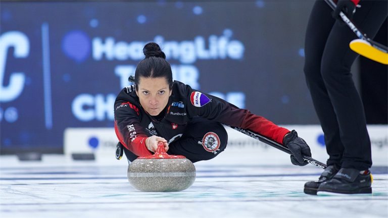 Kerri Einarson shoots a stone during practice for the HearingLife Tour Challenge on Monday, Sept. 30, 2024, in Charlottetown. (Anil Mungal/GSOC)