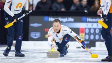 Gushue edges Edin in extra end for playoff spot at Tour Challenge