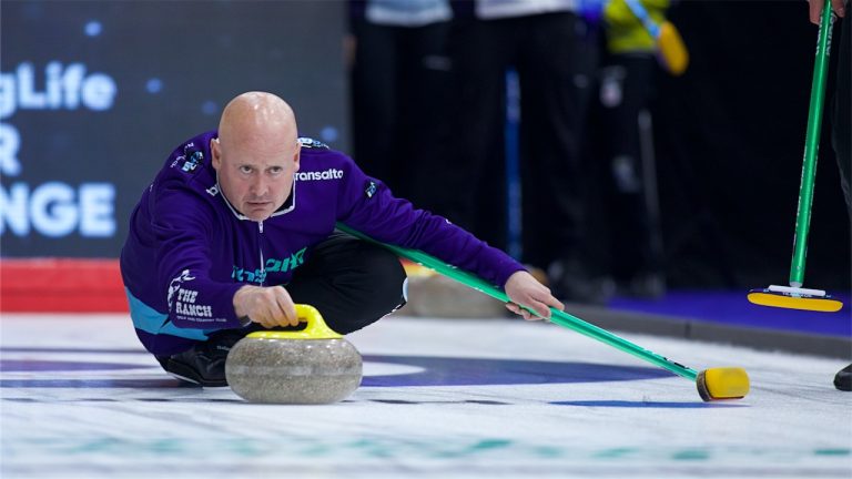 Kevin Koe shoots a stone during practice for the HearingLife Tour Challenge on Monday, Sept. 30, 2024, in Charlottetown. (Anil Mungal/GSOC)