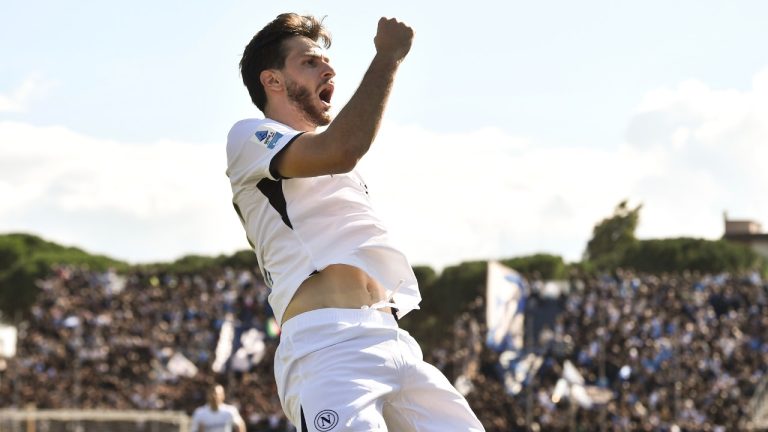 Napoli's Khvicha Kvaratskhelia celebrates after scoring his team's first goal during the Serie A soccer match between Empoli and Napoli at Carlo Catellani Stadium, Sunday Oct. 20, 2024. (LaPresse via AP)