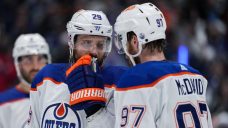 Knoblauch breaks up Oilers&#8217; struggling power play