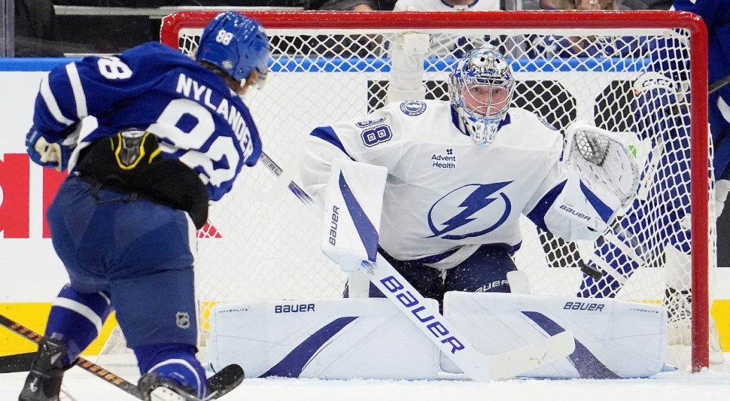 William Nylander powers Maple Leafs over Lightning with three-point night