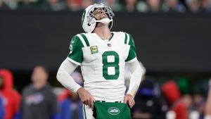 New York Jets quarterback Aaron Rodgers. (Adam Hunger/AP)