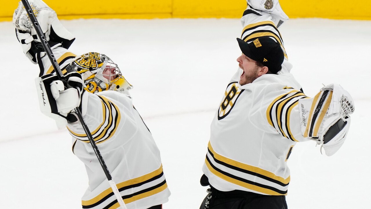 What’s at stake for Bruins and Senators in Ullmark’s Boston return?