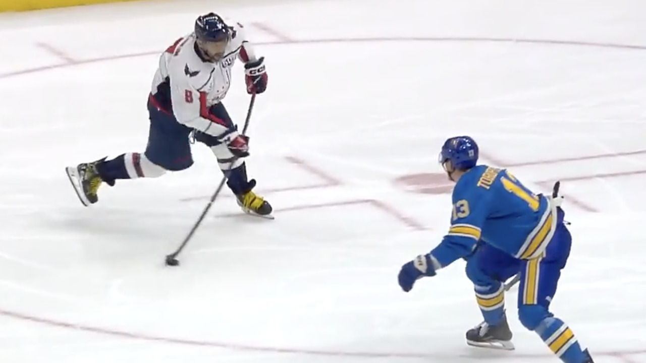 Capitals’ Ovechkin finds the top corner with wicked wrist shot