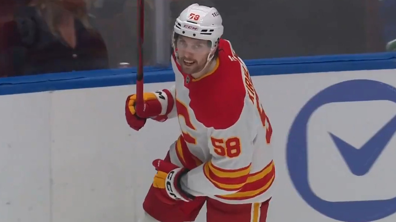 Kirkland buries rebound to give Flames lead over Canucks